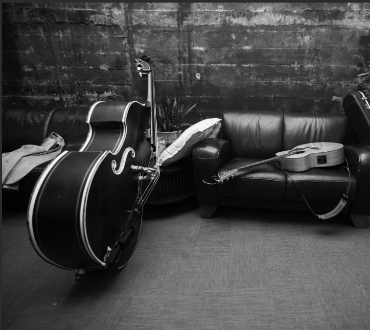thelivingendaus's tweet photo. How it started and how it ended🎸 https://t.co/53RKRIWmKK