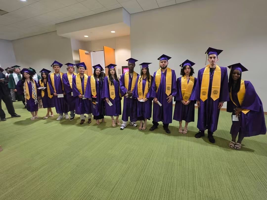 MPA_GOJAGUARS's tweet photo. #MPAJAGS
Final Salute to our 13 Summer Grads who represented many parts of the world on Monday. It was Amazing to see almost 100% of their teachers attending their graduation ceremony (Culture is year round) #LIVEYOURDREAMS #GANAS #SHARPENYOURAXE #OVERCOMEOBSTACLES https://t.co/6edvsZs3K4