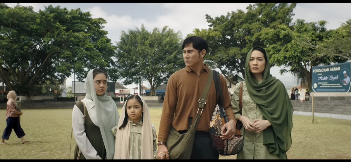 HabisNontonFilm's tweet photo. Kalo kamu moviegoers / pencinta film, AYAH, AKU MAU CERITA... jadi tontonan yang tepat. Ceritanya rill Sinefil yang melawan!

Highly recommended! https://t.co/trUdK7Chws