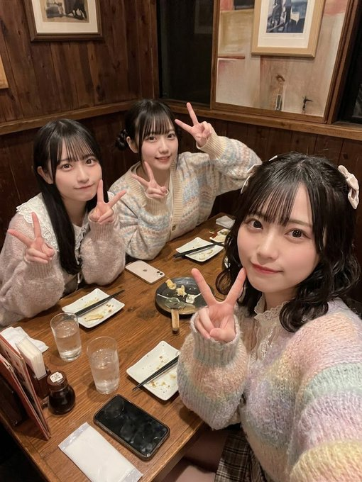 javixgod's tweet photo. 全員彼氏いません。

誰としたいですか？ https://t.co/Lci4ANDuBf