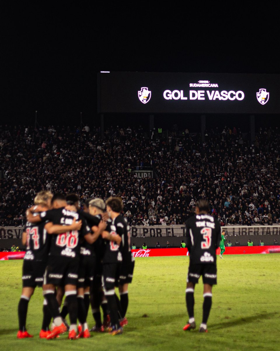 matheuslimafoto's tweet photo. gol de VASCO - Olímpia 1x4 Vasco da Gama / Sudamericana. 

📷: Matheus Lima/Vasco https://t.co/F6OtS2eTlM