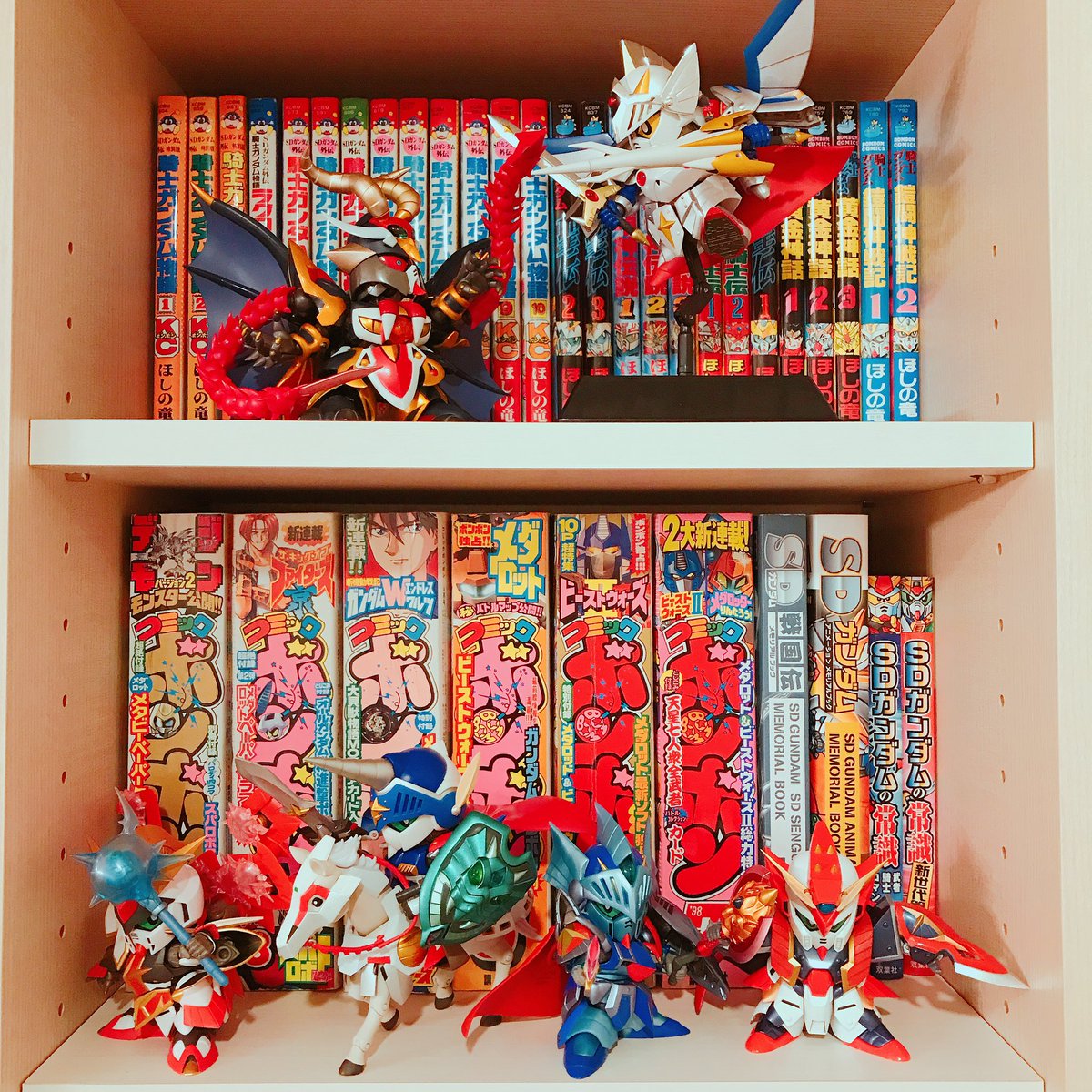 Terashima_dayo's tweet photo. アルガス騎士団のカッコ良さが再認識されている今こそ、SDXの再販と新規を！

これはウチの騎士団とバーサル騎士vsネオブラック⚔️

『光の騎士』がイベント開催されたら、スペリオル、ネオブラック、アレックス、ジークジオン、ゼノンマンサあたりが来るかなぁ！あとシャドウ！

#ジージェネエターナル https://t.co/HiOpDub1sy
