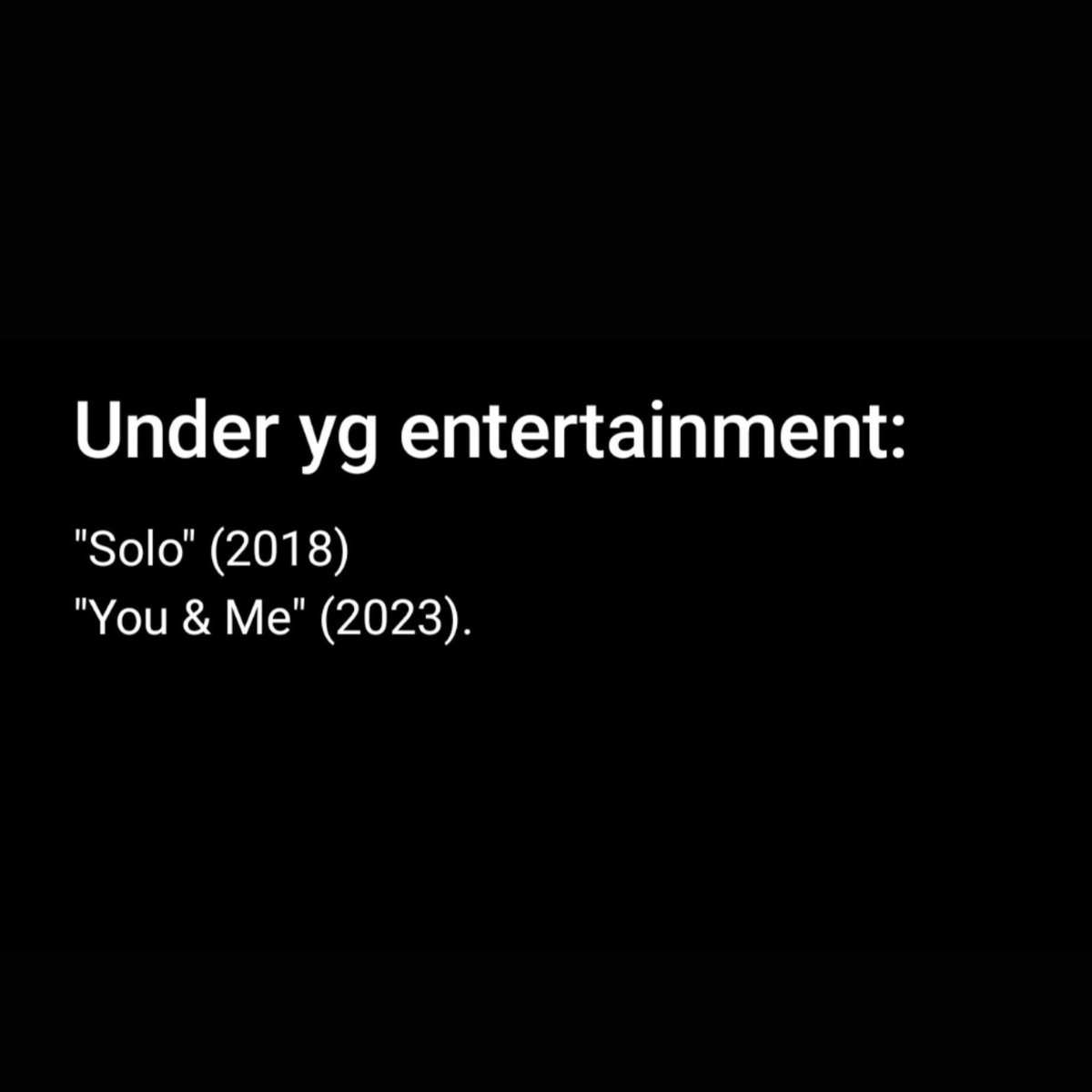 khiacultss's tweet photo. JENNIE.              vs                      YG https://t.co/4iNUOPTUPw