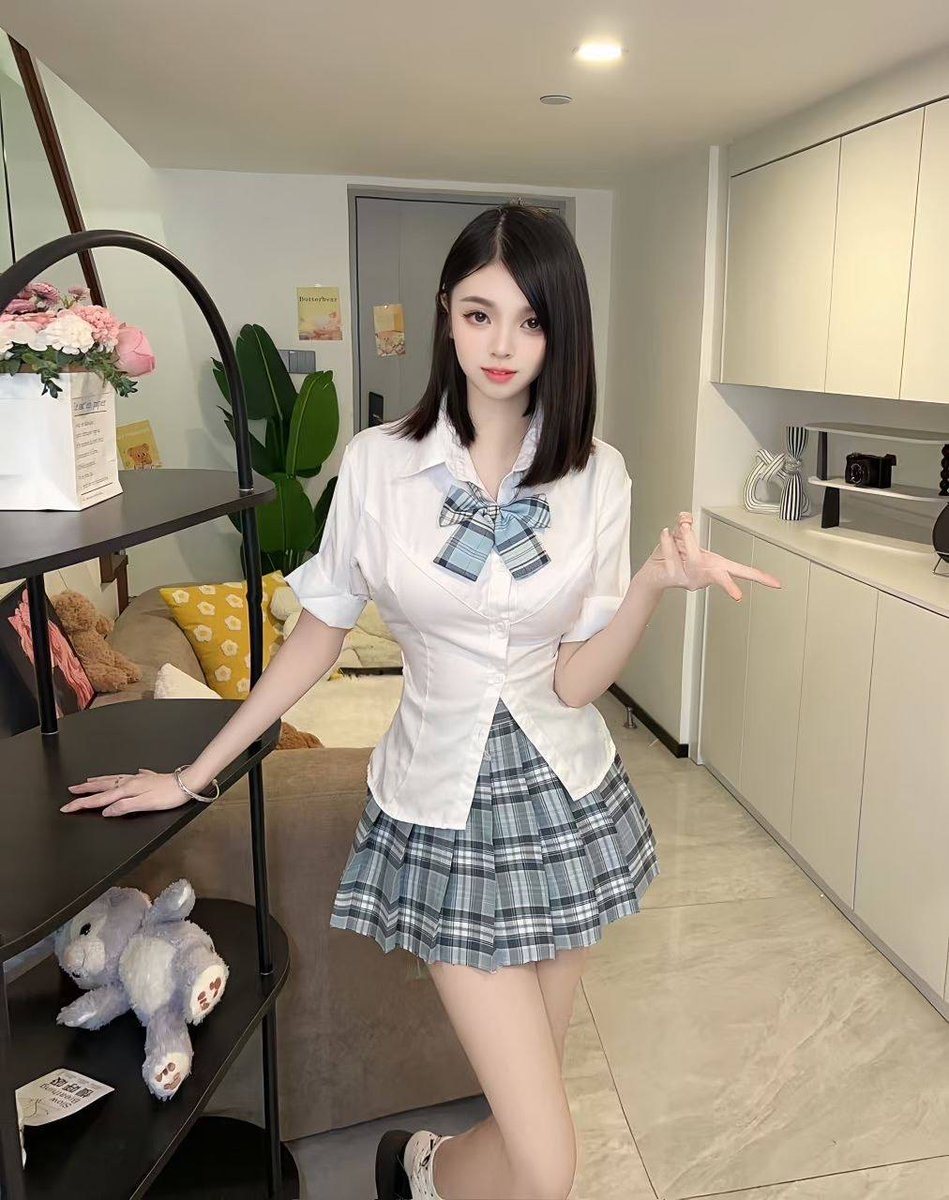 Morfel12's tweet photo. 佛山市顺德区联二文化广场
#佛山
往后的日子里，不将就，不辜负，感谢经历，感谢陪伴，感谢所有。
👉助理@sademkurt
老师043
看上了请截图妹子和排号便客服快速安排 https://t.co/hpgp7VKScn