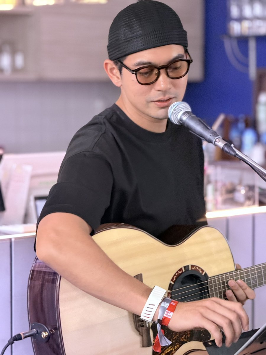 tatarkannn's tweet photo. 𝐈𝐓’𝐒 𝐊𝐄𝐌 𝐃𝐀𝐘! 🩷😍

HAPPY BDAY KEM 29TH

#เข้ม29ขวบ
#เข้มหัสวีร์ https://t.co/Sku3hE7YBm