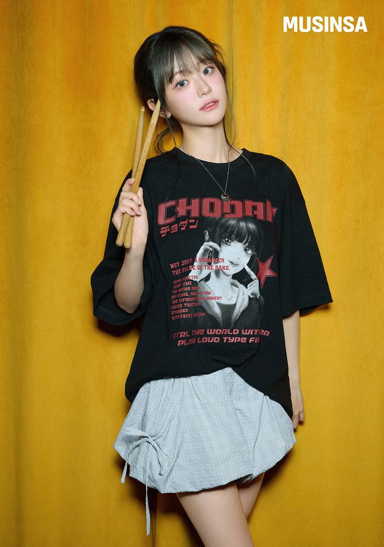 QWERDiary_'s tweet photo. Musinsa Interview with Chodan Photos 2026.08.21 

#QWER #Chodan https://t.co/i7nLtlBJJq