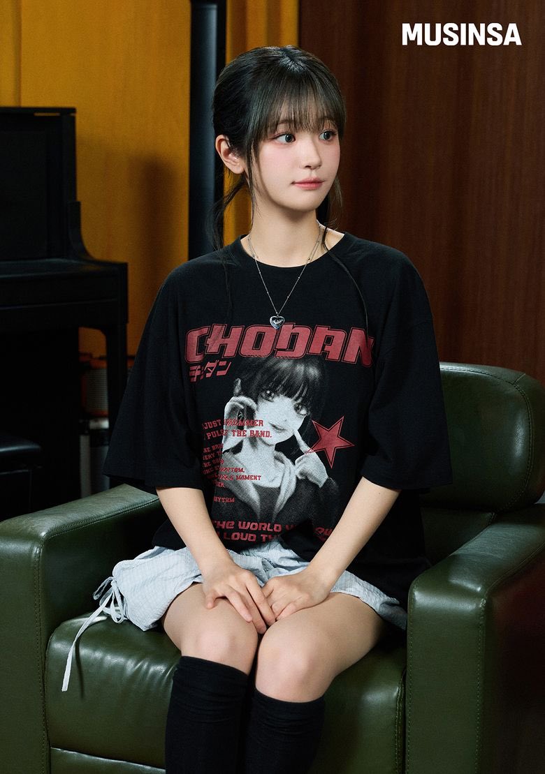 QWERDiary_'s tweet photo. Musinsa Interview with Chodan Photos 2026.08.21 

#QWER #Chodan https://t.co/i7nLtlBJJq