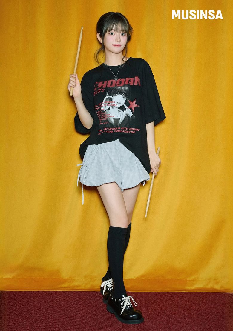 QWERDiary_'s tweet photo. Musinsa Interview with Chodan Photos 2026.08.21 

#QWER #Chodan https://t.co/i7nLtlBJJq