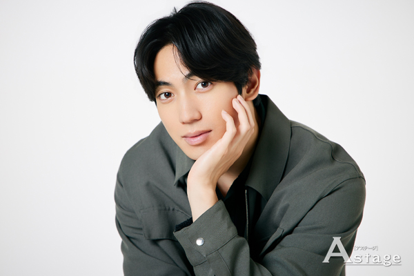 astage_ent's tweet photo. 【INTERVIEW】🎙️有澤樟太郎「もし自分にオファーがなかったらうらやましく思ったはず」
ミュージカル『民王』で届ける真っ直ぐなメッセージ‼️ 「このパワーで日本を元気にしたい」✨

▶️https://t.co/r3lESfrHpr

#有澤樟太郎 #民王 #インタビュー @toho_stage https://t.co/uwS0JnyWn8