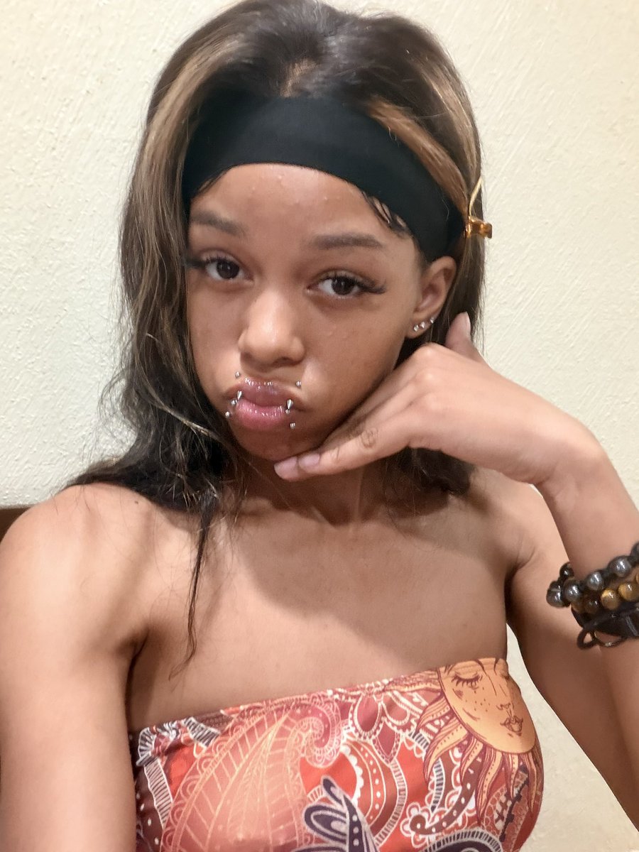 Ashpuppiii's tweet photo. Daily dose before you go to sleep ✨ good night <3 https://t.co/VYpPjMUPki