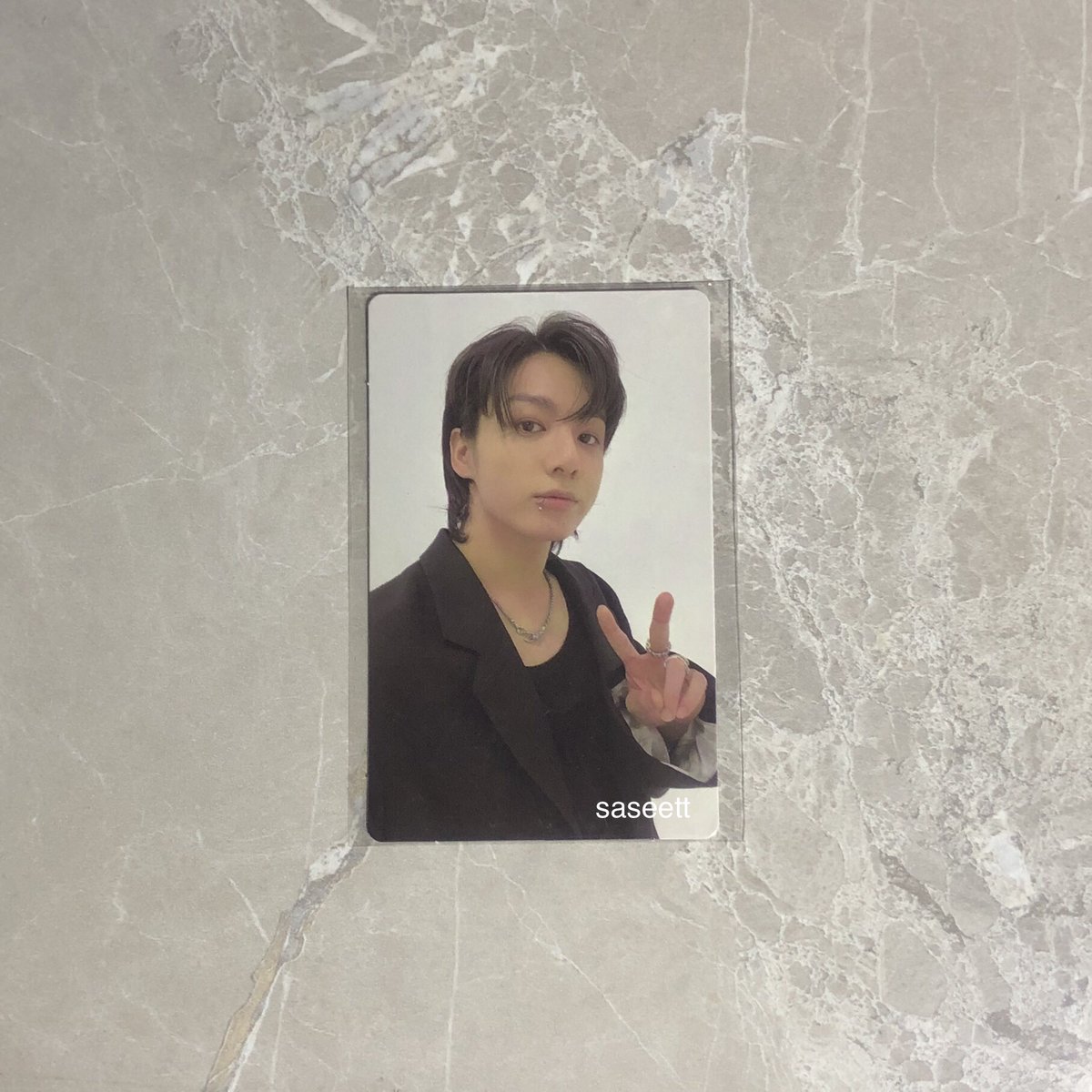 saseett's tweet photo. */ready to ship ( พร้อมส่ง )
jungkook golden live on stage 

— 84O฿ • รวมส่ง

dm / mention 
#ตลาดนัดบังทัน #การ์ดจองกุก ตามหา https://t.co/XnJ5PvJWyD