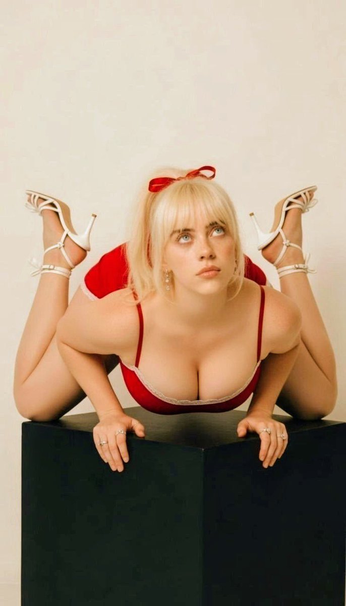 BigTeeDee77's tweet photo. Billie Eilish is unmatched, honestly! https://t.co/QGDMkQfZ6w