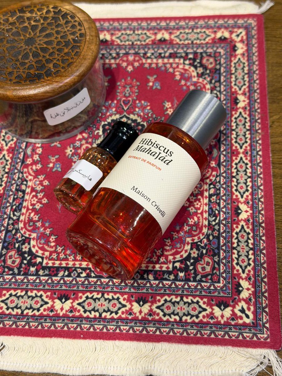 trooki131's tweet photo. #رابطة_عشاق_العطور 
#عطرالجمعة 
العطر الكركديه الجميل هيبسكس مع مسحات من الزيت العطري ابداع من الحبيب @oudevo  وكسرة بخور موري سيلاني نقوة https://t.co/sk29Sq1YUN