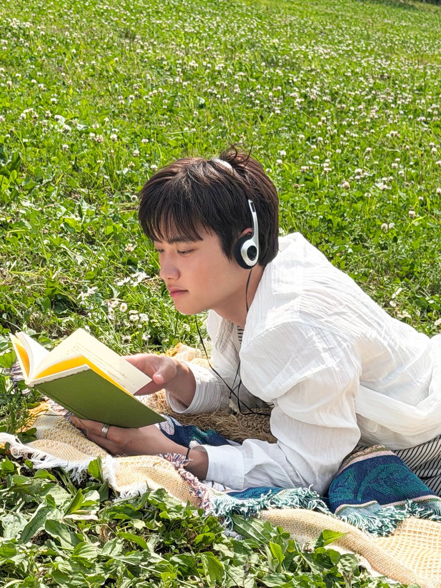 923112_bloom's tweet photo. これがギャップというものよねって感じ 

ギョンスはかっこいいと可愛いを両方持ち合わせてて最高🫶✨✨ https://t.co/DJrxVFDqFw