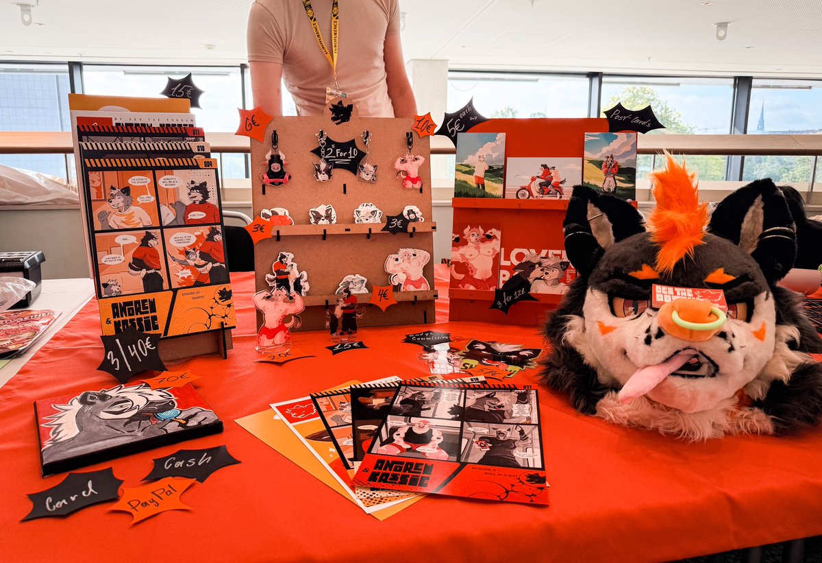 DexThePossum's tweet photo. Meet me at the Artist alley 🤘 https://t.co/0wxHauoe56