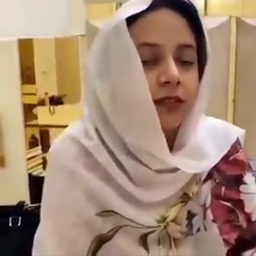 Aizaxcap's tweet photo. full video available #viral #foryou #trend #teacher https://t.co/sVSNxsaFWI
