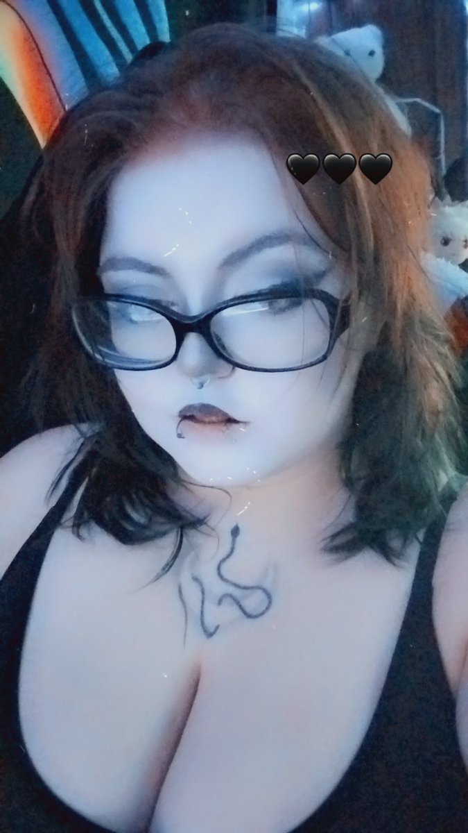 thatsskarma's tweet photo. I'll see you guys soon 😘

#goth #natural #bigboobs #curvy #thick #nsfw #streamate #stripchat

https://t.co/xI3Zj1RPK4

https://t.co/0uJjMGnKwQ https://t.co/3Ptb7Ocbfp