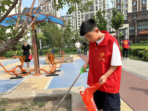 SharonB02984780's tweet photo. Join our neighborhood cleanup this Saturday 9AM at Central Park! Grab gloves u0026 snacks—see you there! https://t.co/kh69vTAlG2