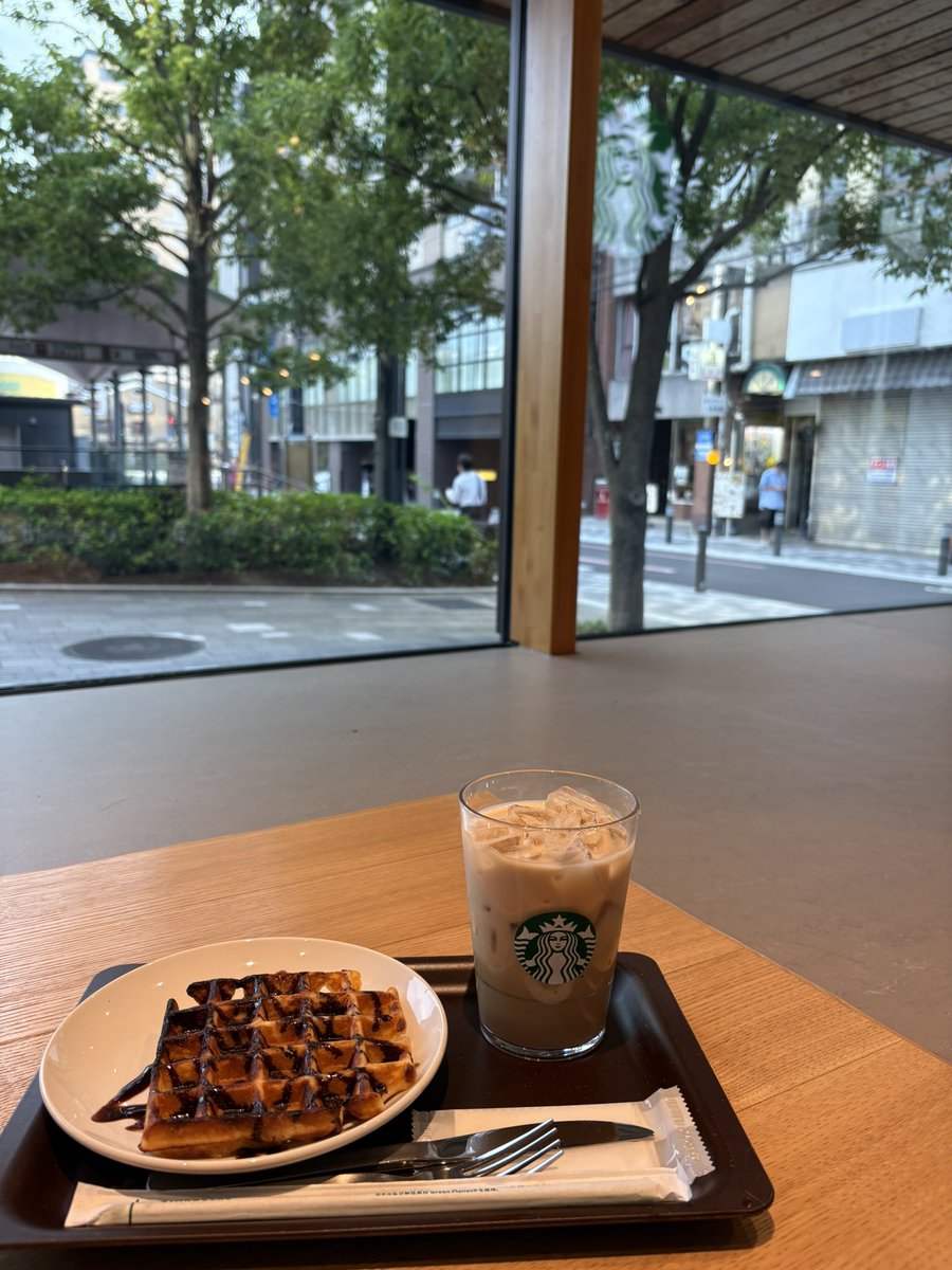 mamomiryo's tweet photo. まだ少し空いてて穴場^_^ https://t.co/D98H9IcX7U