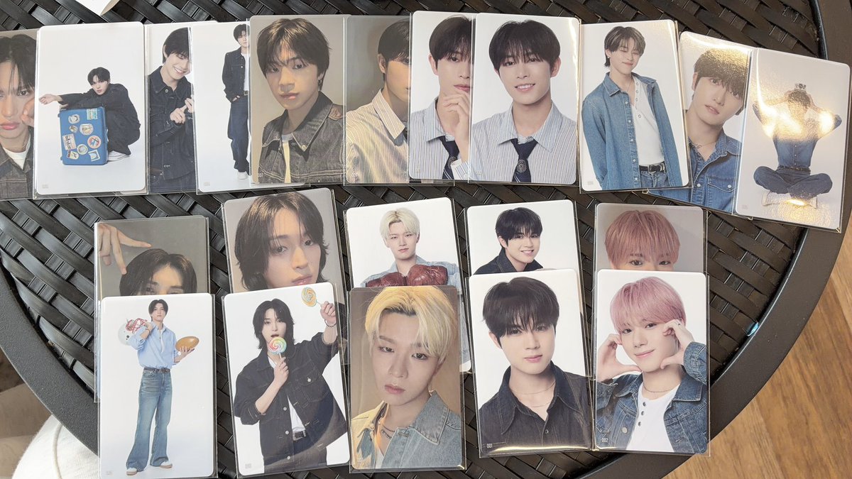 mamegomarena's tweet photo. 【交換】KO1KEYZ 1ST FAN MEETING ファンミ グッズ トレカ

譲　画像
求　加藤大樹　02 03 05 06 07 09 各1枚

本日開演前の交換を希望しております。
よろしくお願い致します。 https://t.co/uMqhgyojd5