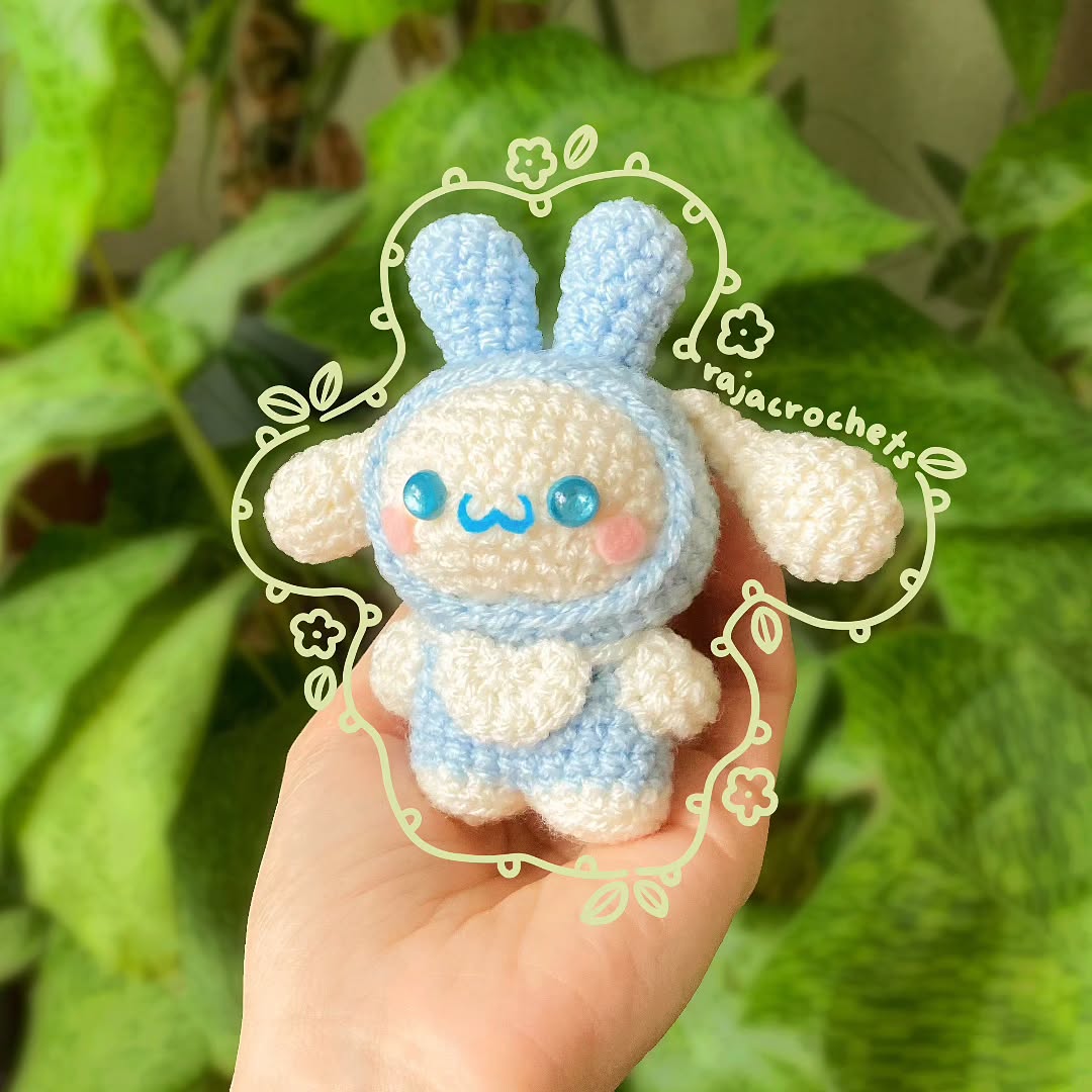 rajacrochets's tweet photo. ‧₊˚✧ Pegacow tester call [CLOSED] ✧˚₊‧

Surprise tester call! 🥳💗 Per the Pegacow was kind of made by accident, I wanted to make a horse, but the body felt a lot like a cow, and then this happened 🤭… https://t.co/xAuzJAcY6I