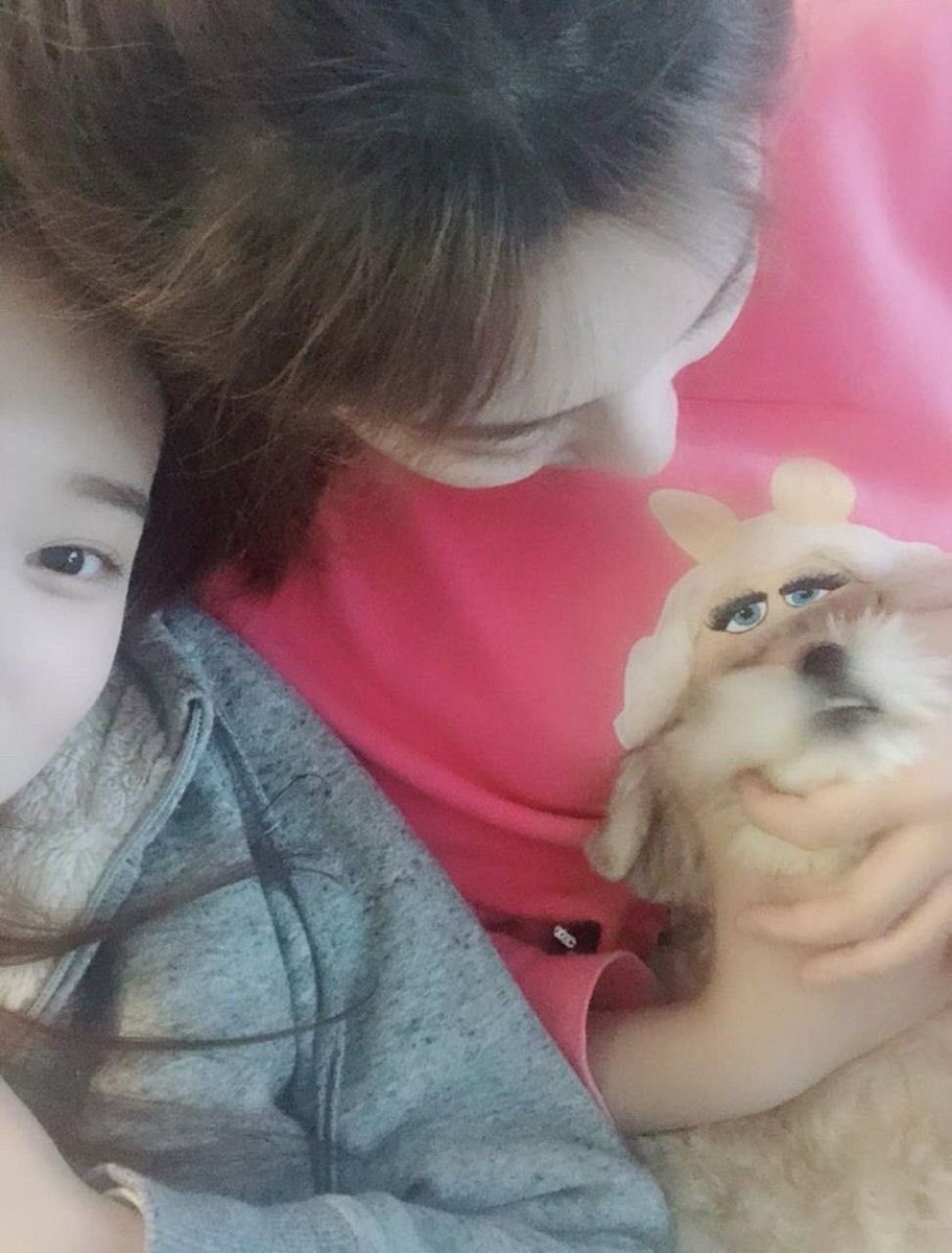 lovewinterzzzz's tweet photo. 아 진짜 구라같다…니네가 이만큼 컸다고? https://t.co/bXRU8pNEZJ