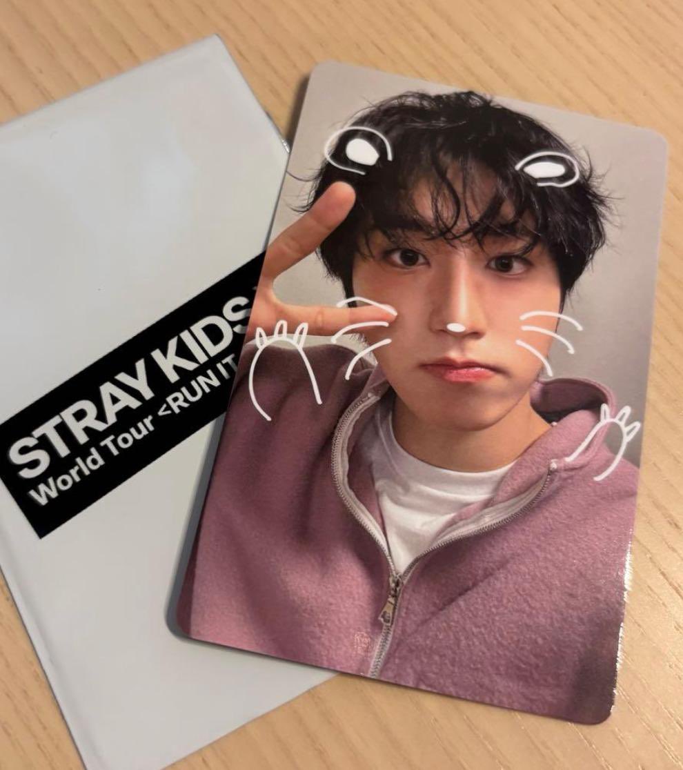 kauwuii's tweet photo. the backsides💔💔
<run it> world tour japan pop-up offline merch pob https://t.co/cxcq978a9w