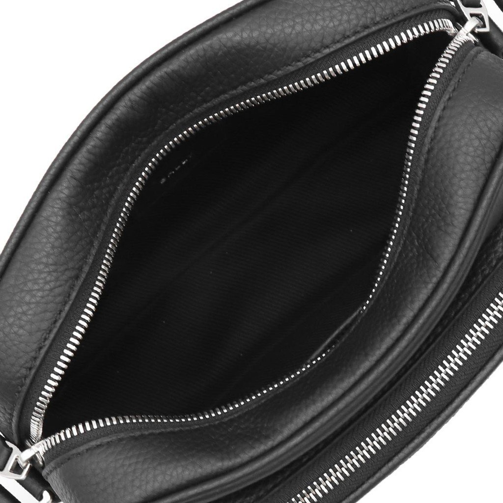 ruangkeras's tweet photo. TAS BALLY Code Grained Leather Crossbody Bag Black

- A Thread -

https://t.co/1S7VBOCOEf https://t.co/CKrl7IkVSF