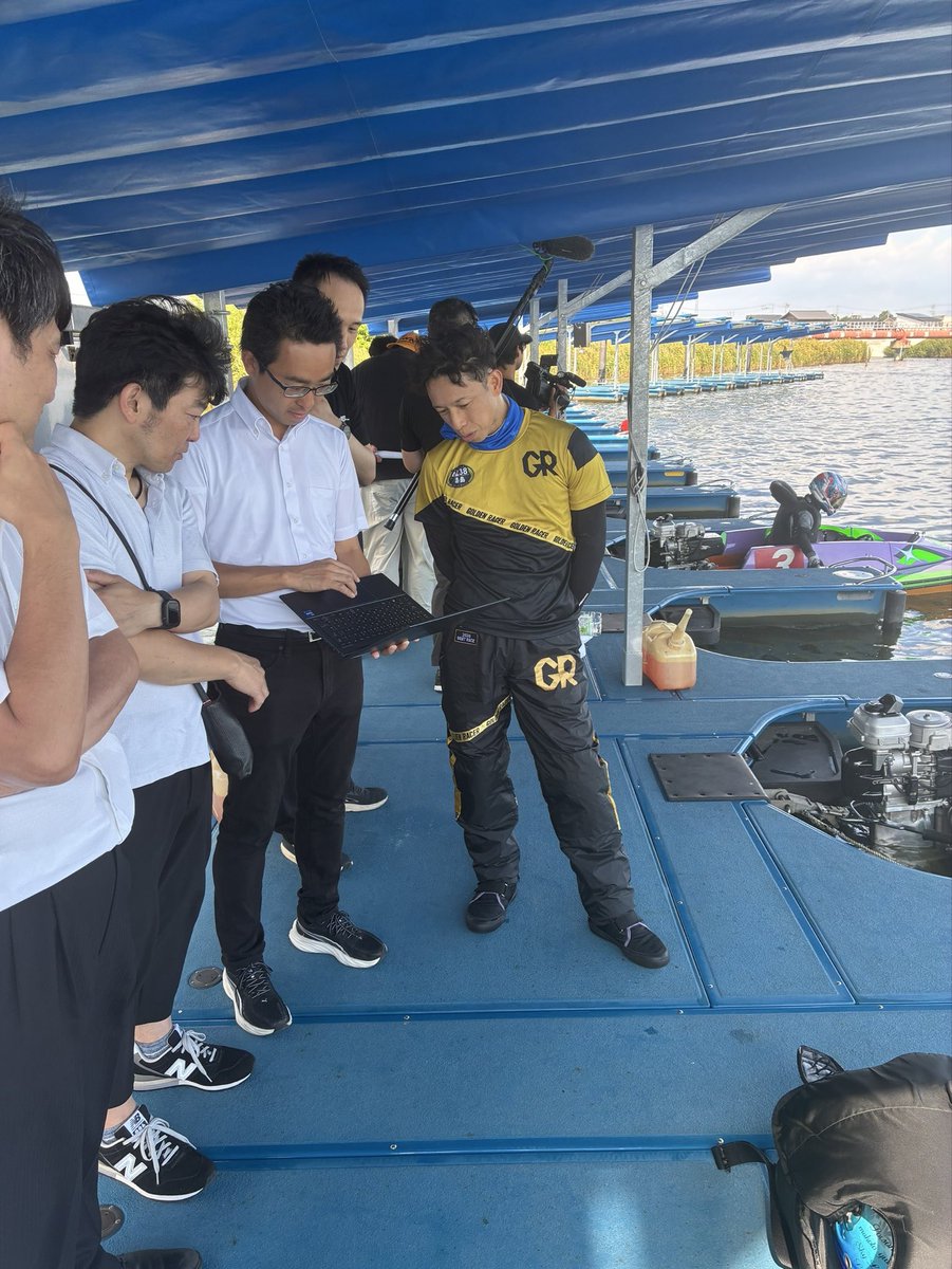 busujima4238's tweet photo. 中村魁生君と撮影^_^
放送は、若松ヤングダービーの最終日に地上波で流れます！
内容はお楽しみに👍 https://t.co/bVq4KSNoax