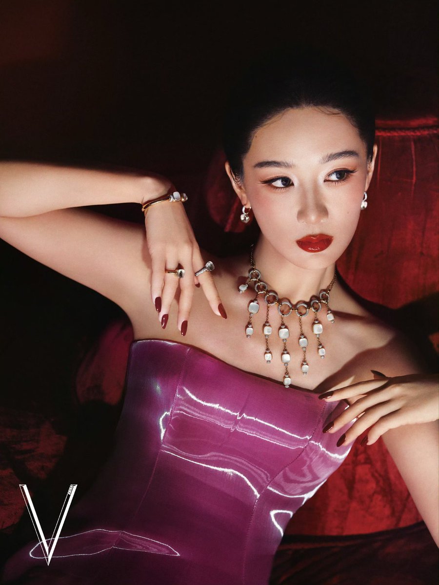 zimiyangzi's tweet photo. 📸 260821 #YangZi for #VChina September 2026 Issue https://t.co/JmGTdNLzdI