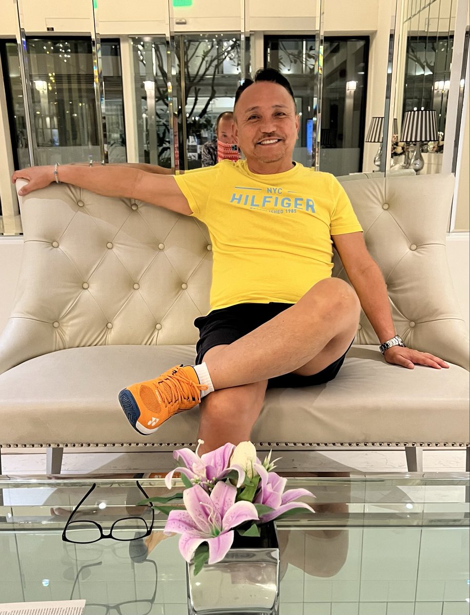 crescentmoon209's tweet photo. 8月21日(金曜日)

今夜も21:00オープンです。

今宵はタツとヒーデーでお迎え致します。

店内ギンギンに冷やして、お待ちしてますね。😊 https://t.co/1cFL38QEaw