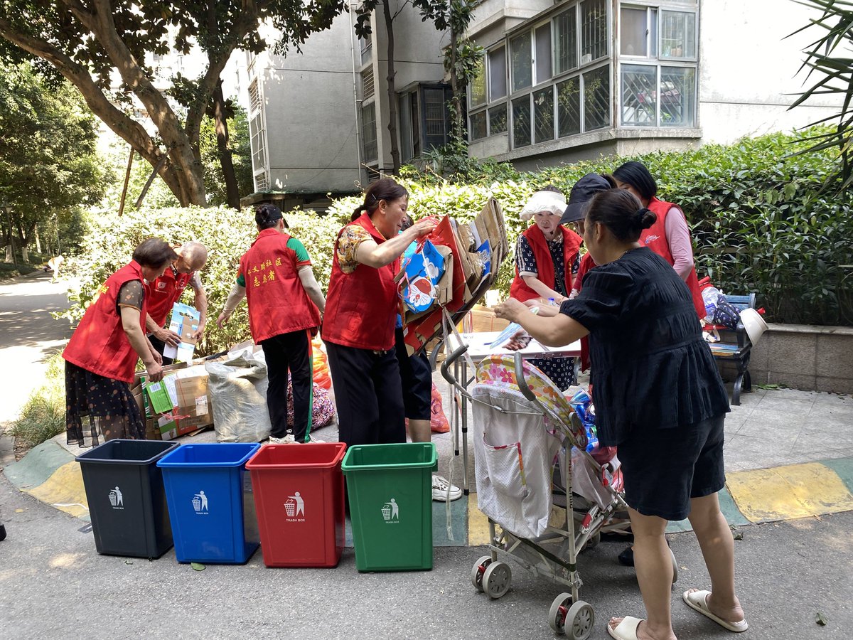 amiraaaprt's tweet photo. Join our weekend community park clean-up this Sat (9AM)! Bring gloves u0026 water—let’s spruce up our neighborhood together! https://t.co/PCOEt0rGWH