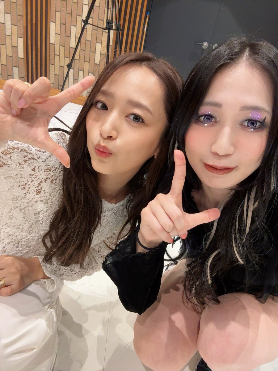 saya_h_a_t_e's tweet photo. ちぴ様！！！
#ラヴィットロック🐰🩵🩷💛
練習みんなで頑張ったよ🎶
ついに明日😝🖤楽しみーーー🫶🏻 https://t.co/HAzguVYvx5