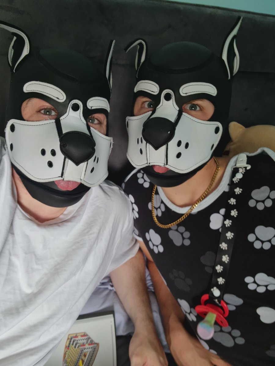 LittleRyRy1's tweet photo. Hey cuties, wanna come sog pamps and build lego with us? Last one to finish becomes the leak mat! ☺️

@lukedergy https://t.co/nZ0BlFS03a