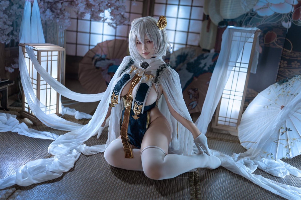 AngAngxing1118's tweet photo. 下午好指挥官
#碧蓝航线 
#天狼星 
#cosplay https://t.co/5UHRtkq3x0