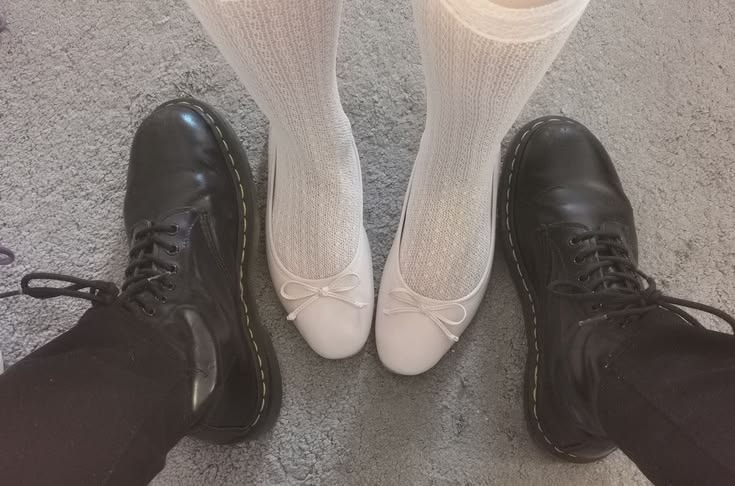 angelckitten's tweet photo. maybe this is the goal

#butchfemme #lesbian #wlw #femme #femme4butch #nsfwtwt https://t.co/FwvZNSLJKC