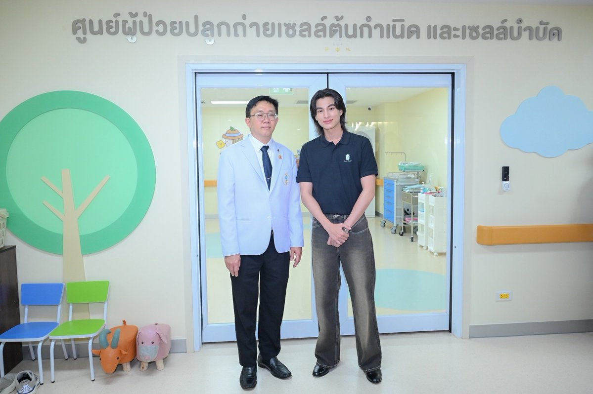 Hello_asian's tweet photo. มูลนิธิโรงพยาบาลเด็ก ตอกย้ำความสำเร็จ “Little Miracle ปาฏิหาริย์แห่งชีวิต”กลัฟ คณาวุฒิ นำผู้บริจาคชม “ศูนย์ปลูกถ่ายไขกระดูกและสเตมเซลล์เด็ก”คืนชีวิตใหม่ให้ผู้ป่วยมะเร็ง ถวายเป็นพระราชกุศลสมเด็จพระบรมราชชนนีพันปีหลวง
 
 https://t.co/Wx0D4hti07 https://t.co/szNtk9jx1H