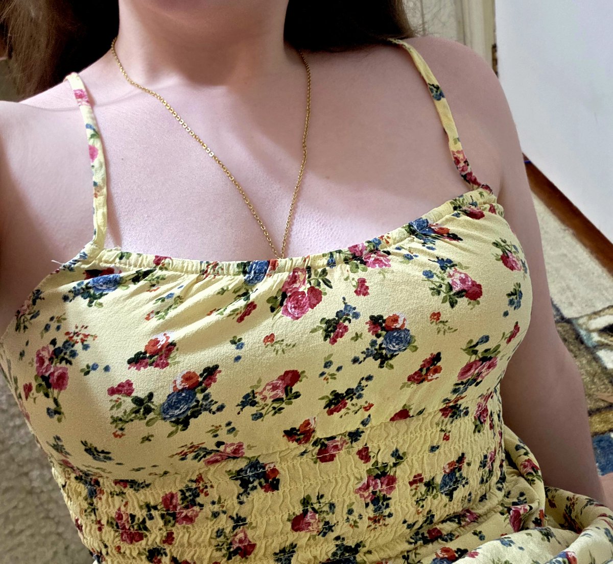 Pawsitively_pup's tweet photo. Someone should so tske me on a date today https://t.co/nL2S71051T