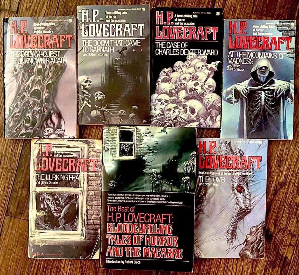 toomuchhorror's tweet photo. HBD #HPL some of the most iconic #PaperbacksfromHell of cosmic horror and ancient madness https://t.co/hBJxYio9Ta
