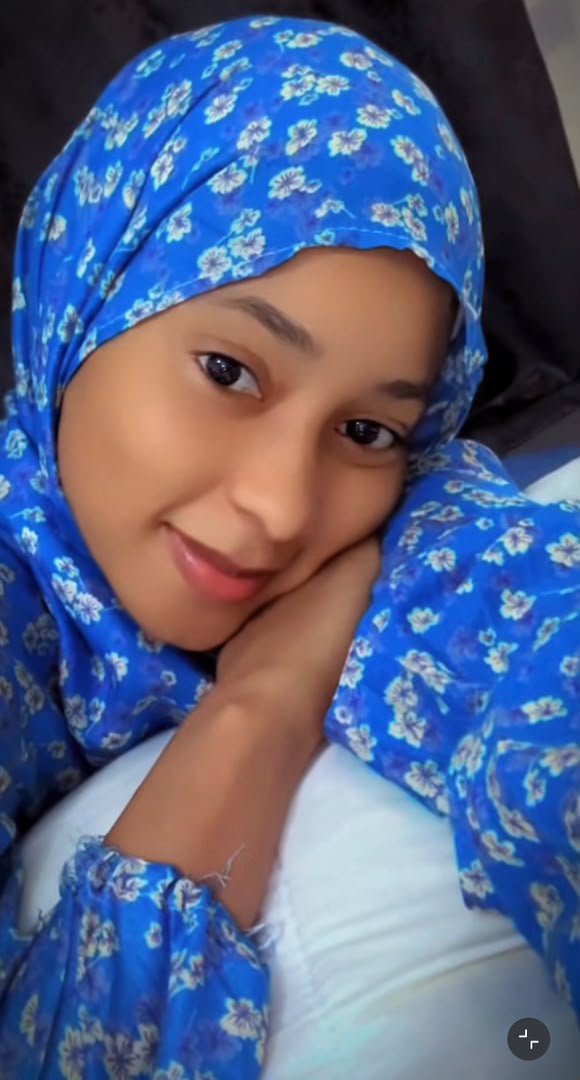 __halimaah's tweet photo. Can I inbox you my number? https://t.co/sj41DeCoa6