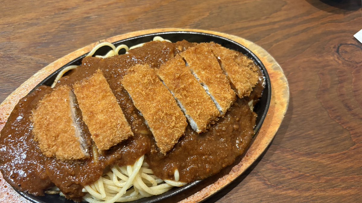 O61176372's tweet photo. 今日の札幌は快晴で空気もきれい！
#テレビ塔 #さっぽろテレビ塔 #大通公園 #鉄板スパゲッティーズ１０８ https://t.co/TGapmwkN5y