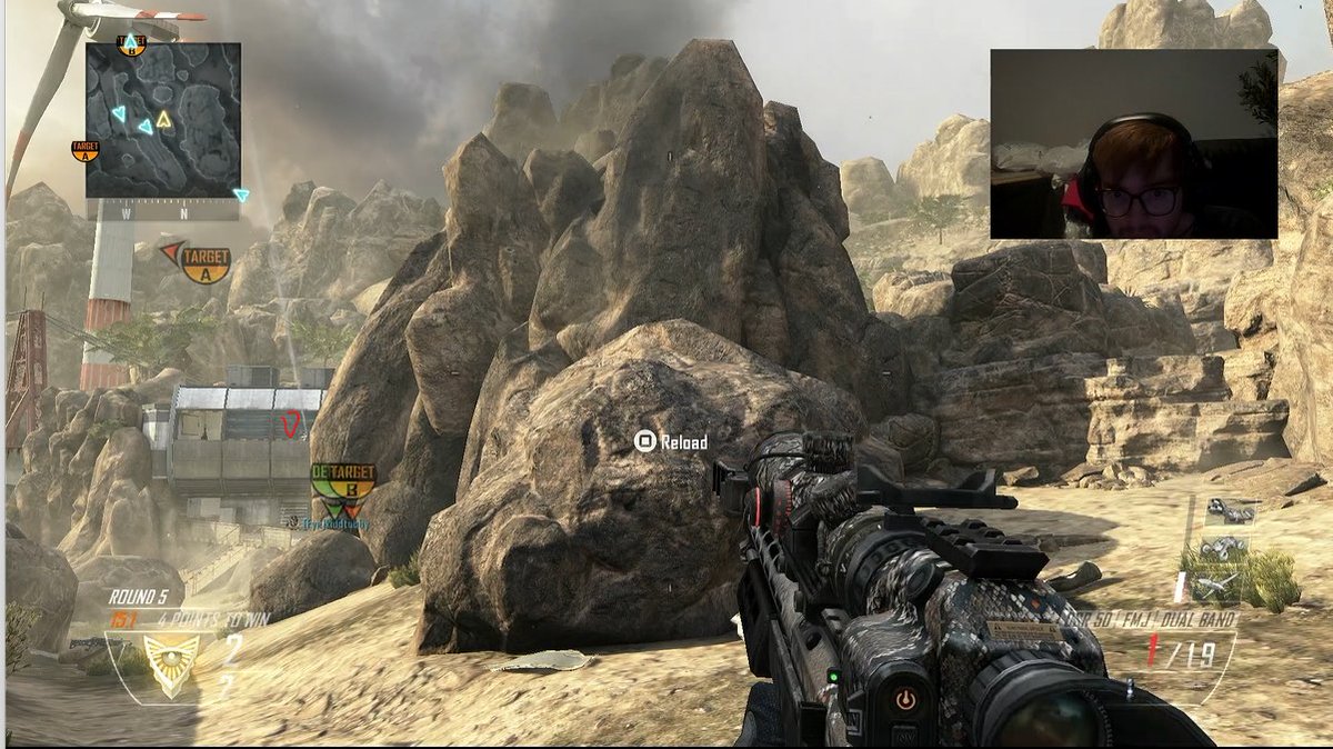 DaroTheTSer's tweet photo. Locked in hard af lol. Stream soon, figuring out obs and right setup. So jewed, can't connect, he was at the red box. Excited to hit my first on stream soon! https://t.co/EU2GFAxHBL