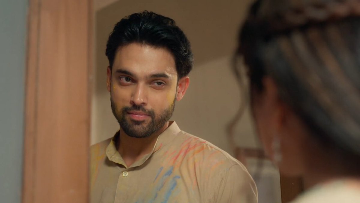 SultanAsiyah's tweet photo. Seher be talking about haar/jeet while Mahid staring at her like this😵❤️

#SeherHoneKoHai https://t.co/d3PJaQyMp7