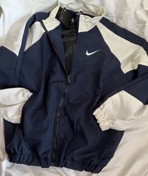 kireipages's tweet photo. sekarang ga usah bingung lagi pilih baju outdoor, langsung pake satset seperti zipper yang aku spill enih: https://t.co/wBbZuIJeo1