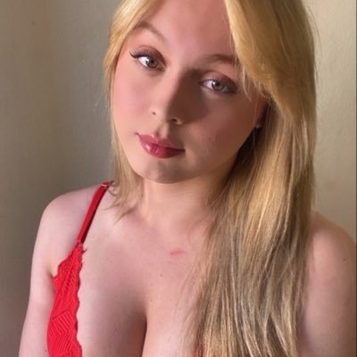 Williamfqqk's tweet photo. جميل جدا جدا جدا وجسمه روعة روعه وعيونة عسل يتاكل اكل ملبن وقعت في حبه وغرامه 🌺♥️💋 https://t.co/cn8Lij0sHr