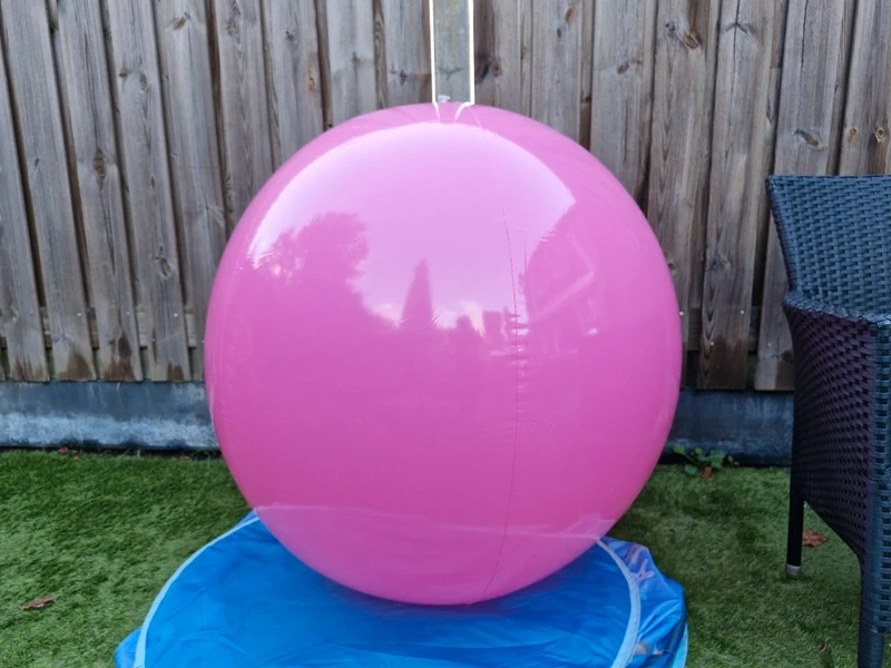 GuiltypressureC's tweet photo. Seductive pink beachball😍 I think making content with this beach ball would be awesome...what do you all think of it? 🩷 It's listed on vinted atm 🔥
https://t.co/g7sDkcr6HH

#inflatables #looner #beachballs #pinkbeachball #nonpop https://t.co/PYv1jKdxXk