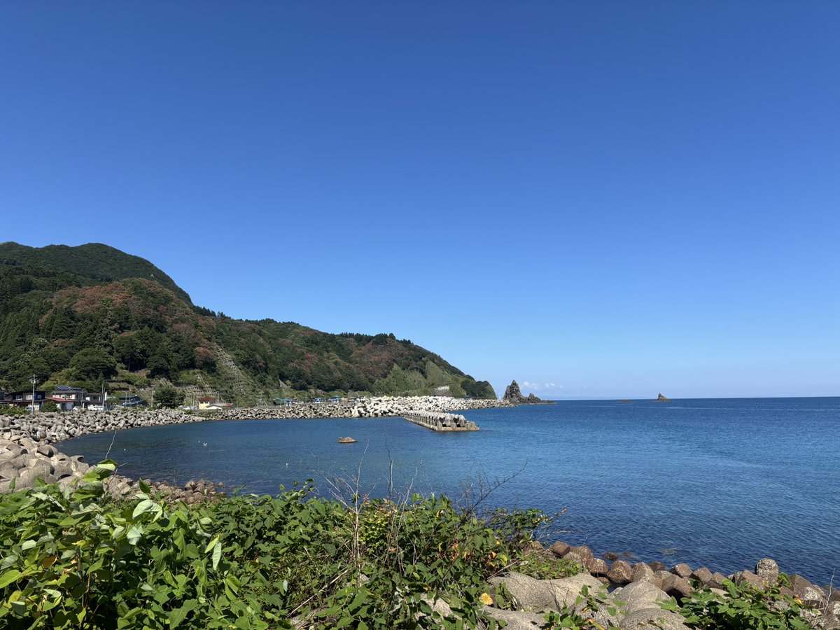 aykhsmt's tweet photo. 今日は天気がいいわー
北海道の夏って感じ https://t.co/RWMzgco1Ru