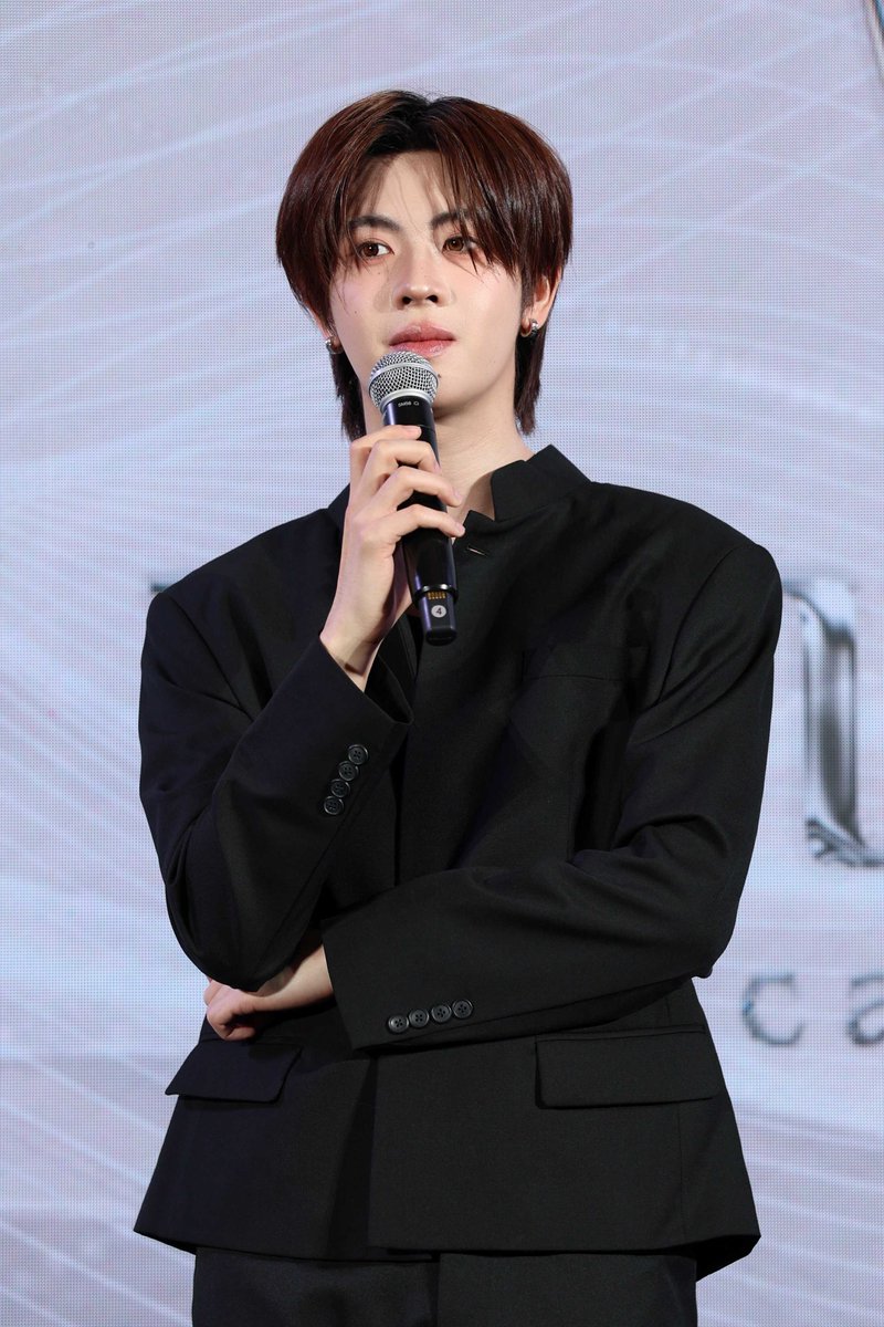 superscenenews's tweet photo. Infinity Medical Clinic คว้าสองหนุ่มฮอต ‘เติ้ล-เฟิร์สวัน’
ขึ้นแท่นพรีเซ็นเตอร์ GEN ใหม่ พร้อมจัดแคมเปญสุดเอ็กซ์คลูซีฟ
#Tle_mtm #Firstone #TleFirstone #InfinityMedicalClinic #InfinityMedicalClinicxTleFirstone #GENใหม่ถูกใจINFINITY #TleFirstoneDefines
เสิร์ฟความฟินแบบเต็มพิกัด! เมื่อ Infinity Medical Clinic (อินฟินิตี้ เมดิคอล คลินิก) สถาบันความงามชั้นนำ ผู้เชี่ยวชาญด้านการดูแลความงามแบบครบวงจร ทั้งการปรับรูปหน้า ยกกระชับ ลดเลือนริ้วรอย ดูแลรูปร่าง ลดสัดส่วน กำจัดขน และบริการด้านความงามหลากหลาย ที่มีสาขามากกว่า 31 แห่งทั่วประเทศ จัดงานสุดยิ่งใหญ่ “TleFirstone Defines” เปิดตัวสองหนุ่มฮอตขวัญใจแฟนๆ อย่าง “เติ้ล–มติมันท์ ศรีบุญเรือง” และ “เฟิร์สวัน–วรรณกร เรืองรัตน์” ขึ้นแท่นพรีเซ็นเตอร์ GEN ใหม่ของ Infinity Medical Clinic อย่างเป็นทางการ
อ่านต่อ https://t.co/gaMmRXgzkX
