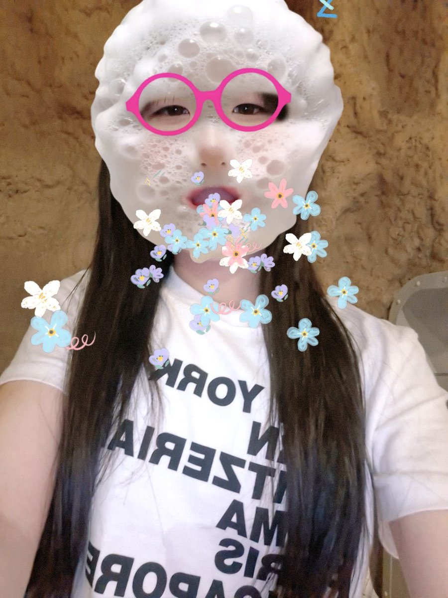 oxzenu's tweet photo. 무ㅜ해한얼굴 https://t.co/HK4csHDqZV