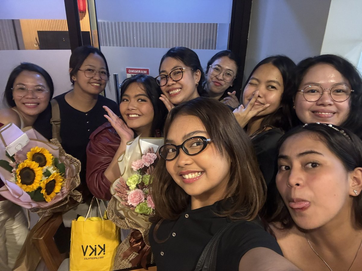 carmelle_lite's tweet photo. Thank you @cartonverse_ofc!
Love u mga ate💓 https://t.co/c5z6SzbcJv